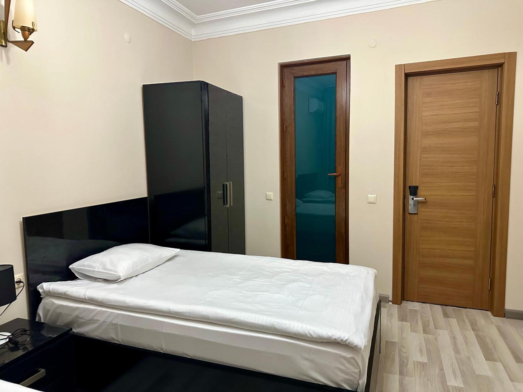 Hotel Tsereteli Batumi Zewnętrze zdjęcie