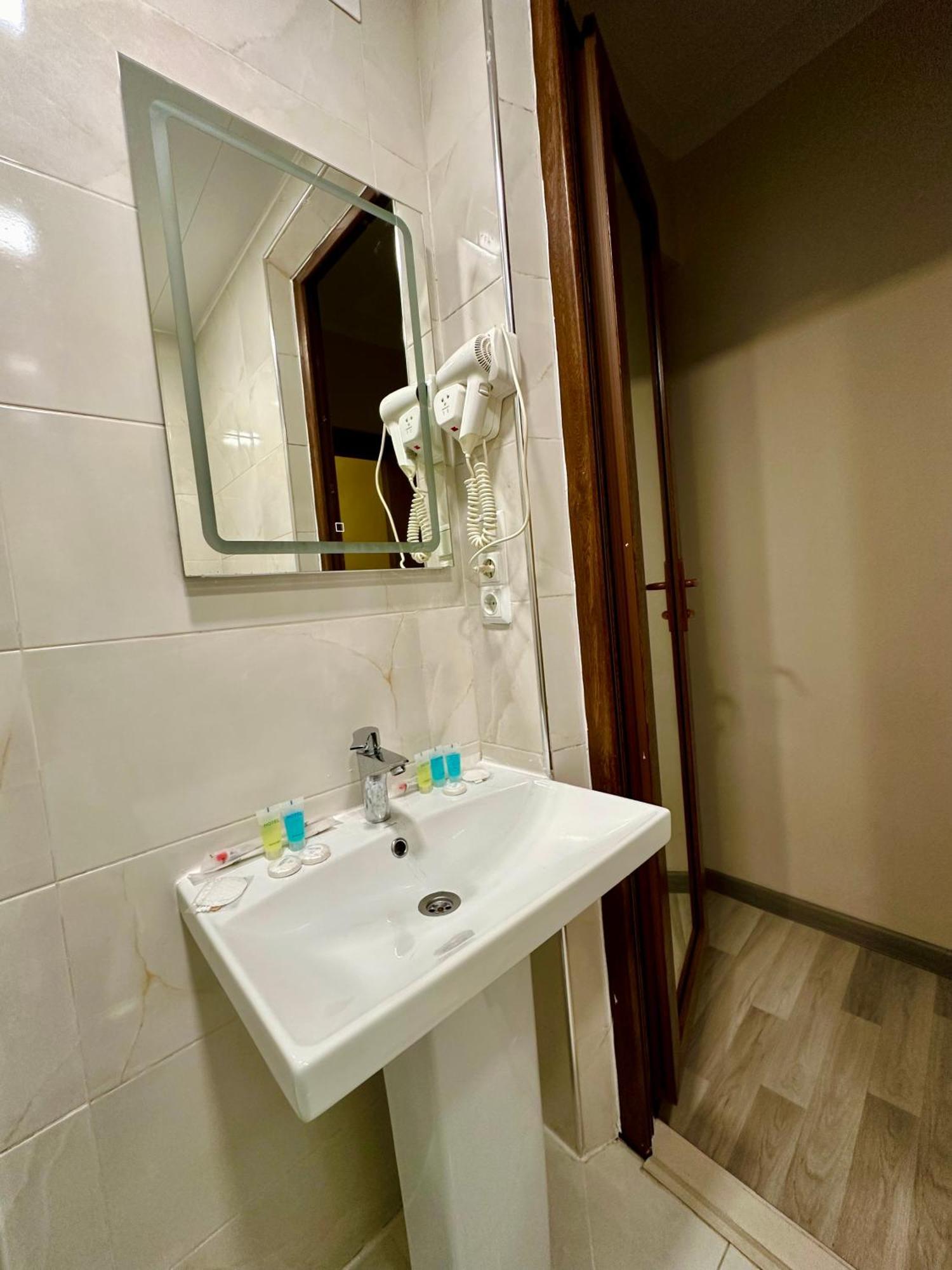 Hotel Tsereteli Batumi Zewnętrze zdjęcie